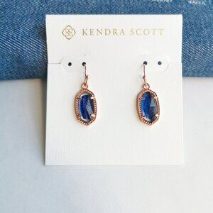 Kendra Scott Lee navy dusted glass Drop Earrings in Rose Gold